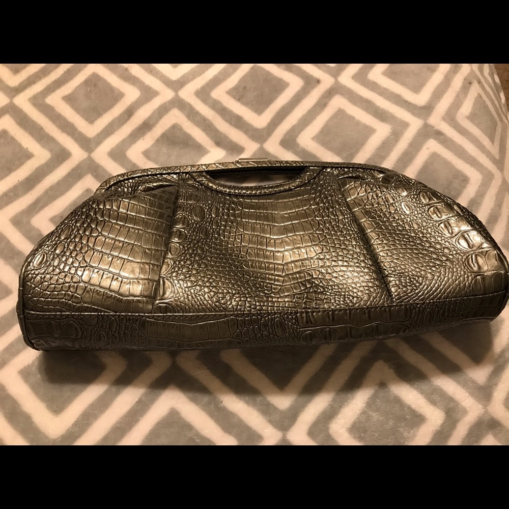 Nicole Miller metallic East-West bag - Picture 2 of 5